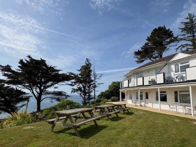 Sunrise Bay - Mount Brioni Downderry (Cornwall)