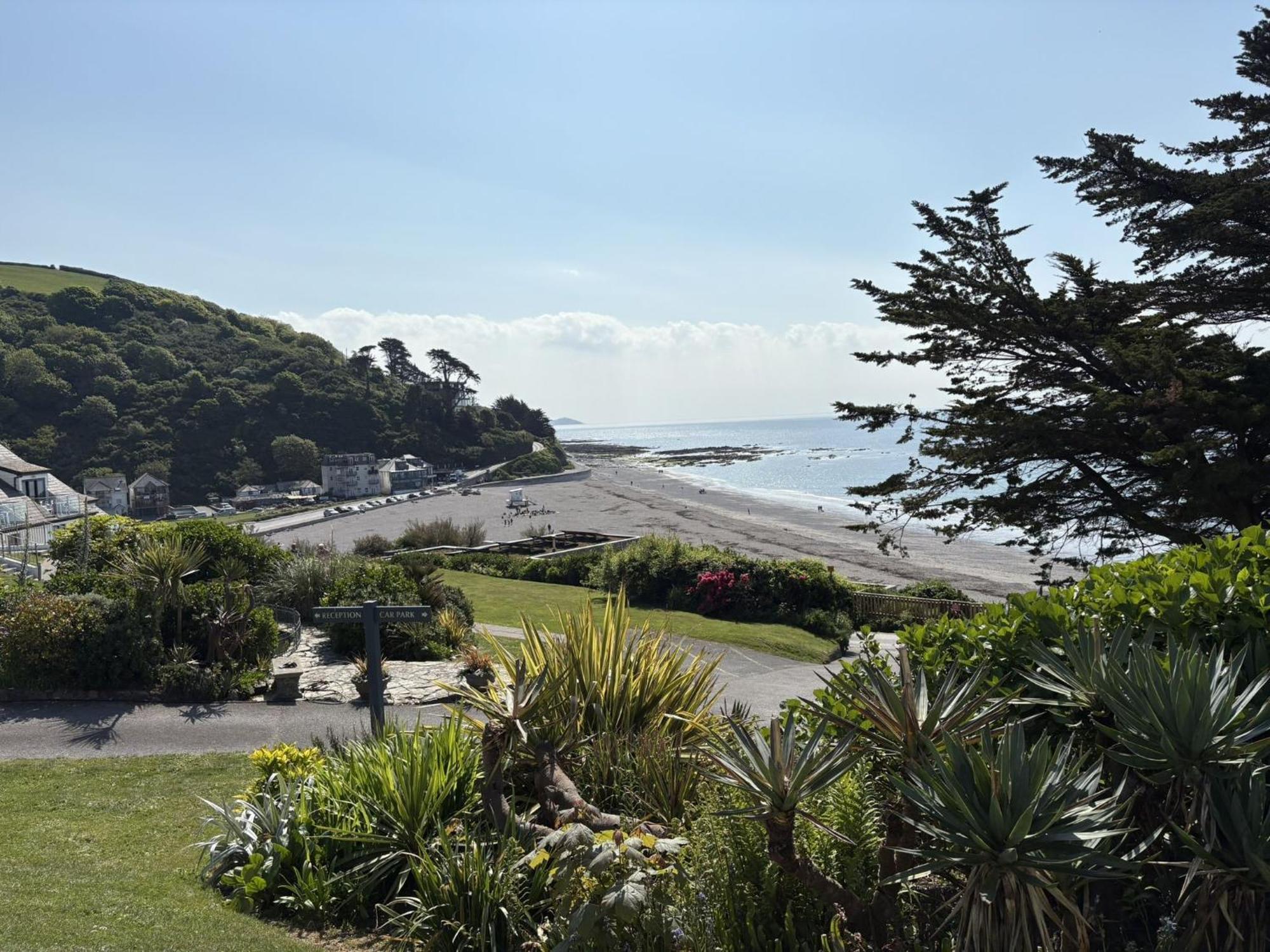 Sunrise Bay - Mount Brioni * Downderry (Cornwall)